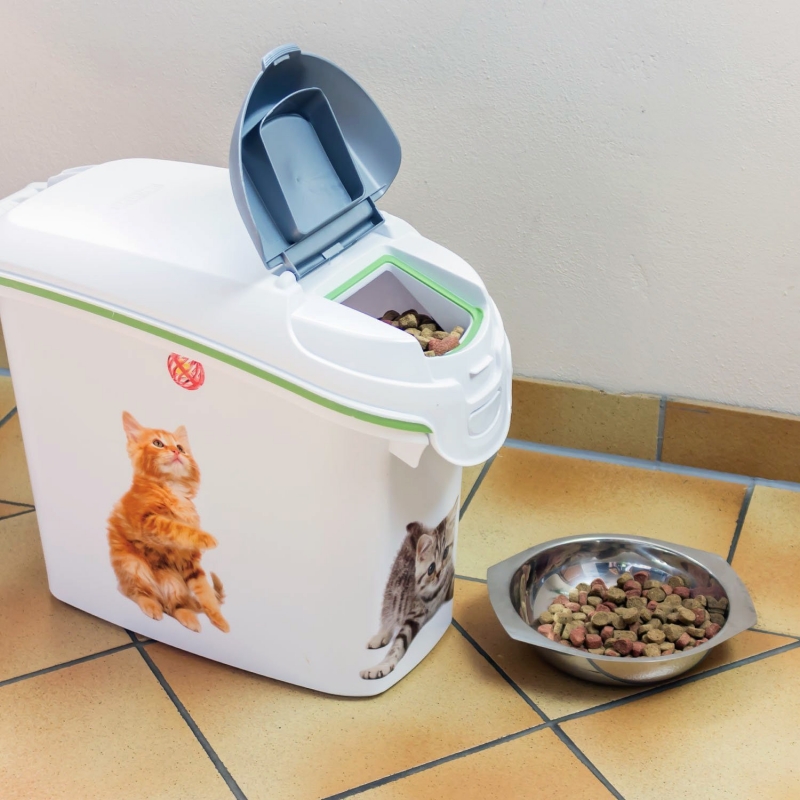 Zdjęcie Curver Pet Life pojemnik na karmę / żwirek  z motywem kota 6kg